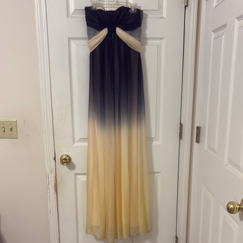 ABS Elegant Ombre Strapless Gown
